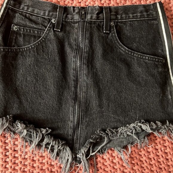 CARMAR Black Beatrice Zip Front Skirt with Reflective Side Zipper size 26 - Picture 4 of 8